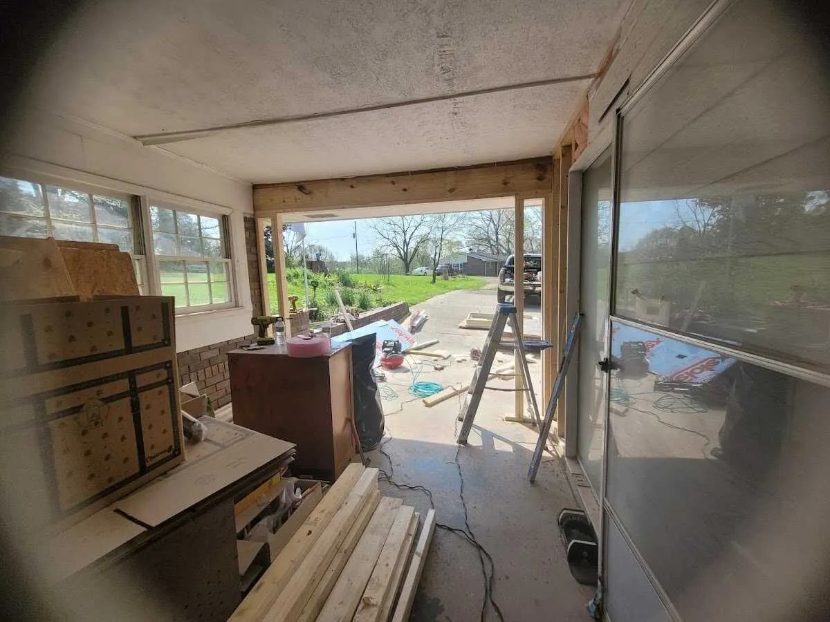 Air movers and dehumidifier for Drying & Dehumidification in Paradise